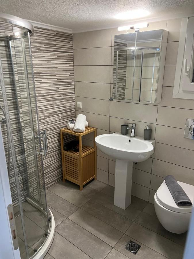 Fzin Apartment